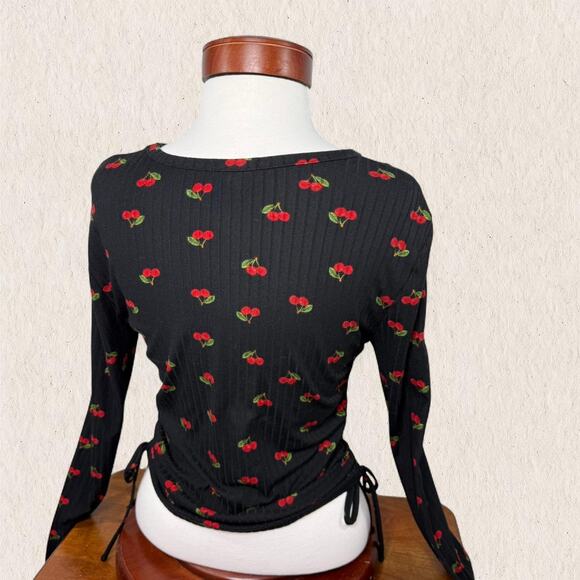 Y2K Rue21 Cherry Print “Ma Chérie” Ruched Long Sleeve Top Size M Grunge Punk - Picture 5 of 8